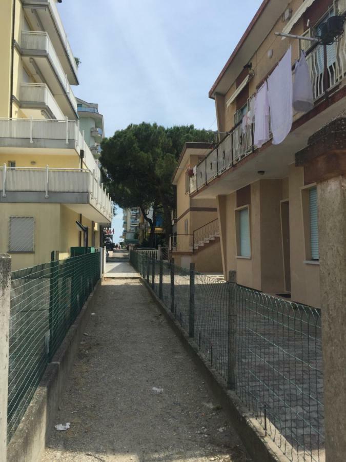 Hotel Casalina Lido di Jesolo Exterior foto